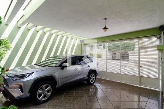 Garagem de casa à venda com 4 quartos, 237m² em Vila da Saúde, São Paulo