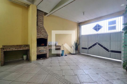 Garagem de casa para alugar com 3 quartos, 387m² em Vila Aquilino, Santo André