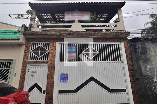Fachada de casa para alugar com 3 quartos, 387m² em Vila Aquilino, Santo André