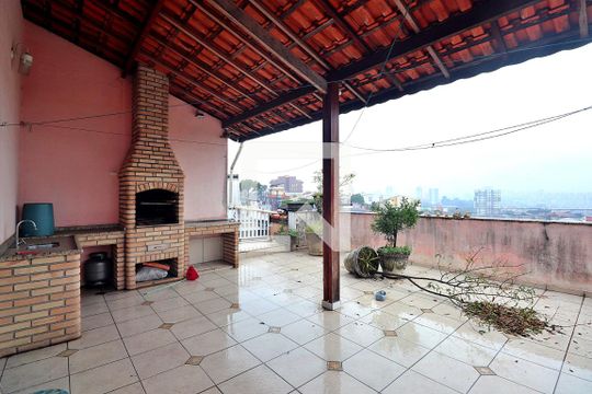 Terraço de casa para alugar com 3 quartos, 387m² em Vila Aquilino, Santo André