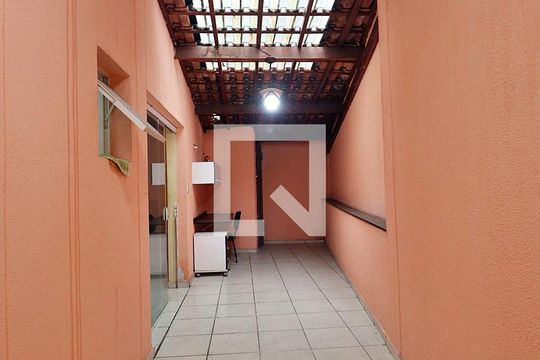 Varanda do Quarto 3 de casa para alugar com 3 quartos, 387m² em Vila Aquilino, Santo André