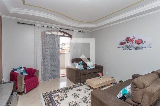 Casa à venda com 6 quartos, 550m² em Conceição, Diadema