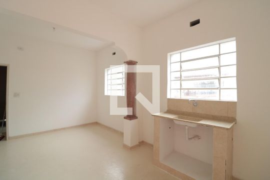 Cozinha de casa para alugar com 2 quartos, 70m² em Quarta Parada, São Paulo