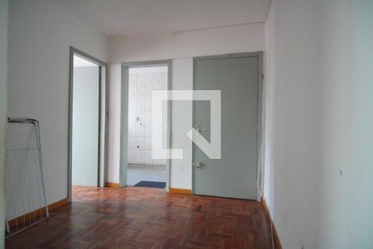 Sala de apartamento à venda com 2 quartos, 50m² em Rubem Berta, Porto Alegre