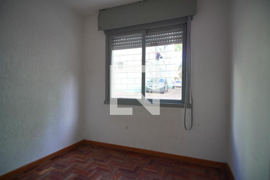 Sala de apartamento à venda com 2 quartos, 50m² em Rubem Berta, Porto Alegre