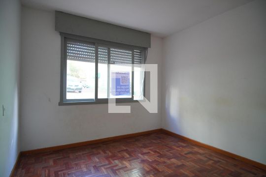Quarto de apartamento à venda com 2 quartos, 50m² em Rubem Berta, Porto Alegre