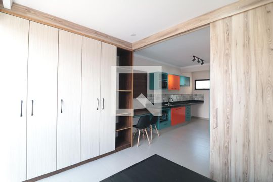 Quarto de kitnet/studio para alugar com 1 quarto, 40m² em Vila Regente Feijó, São Paulo