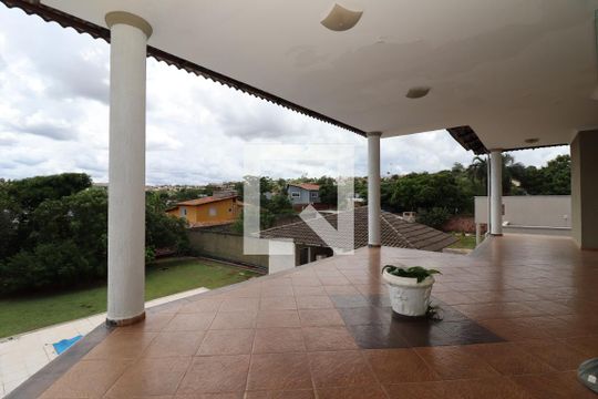 Varanda de casa para alugar com 6 quartos, 1750m² em Setor Habitacional Arniqueira (águas Claras), Brasília
