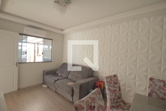 Casa à venda com 2 quartos, 65m² em Harmonia, Canoas