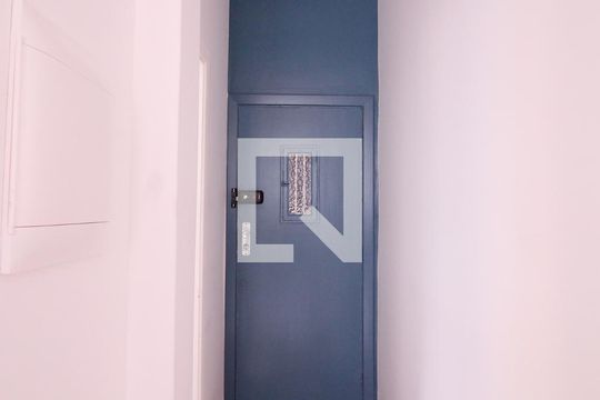 Corredor de Enrtada de apartamento para alugar com 2 quartos, 65m² em Humaitá, Rio de Janeiro