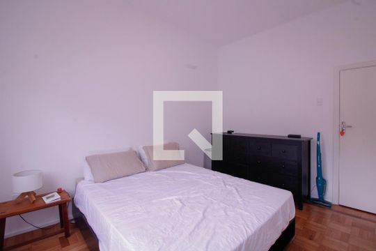 Quarto 1 de apartamento para alugar com 2 quartos, 65m² em Humaitá, Rio de Janeiro