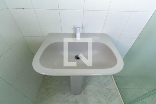 Banheiro de casa à venda com 1 quarto, 17m² em Vila Florida, São Bernardo do Campo