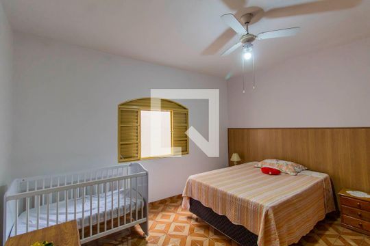 Quarto 1 de casa à venda com 3 quartos, 160m² em Jardim Danfer, São Paulo
