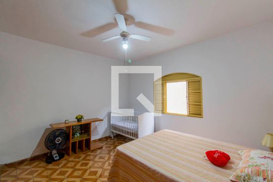 Quarto 1 de casa à venda com 3 quartos, 160m² em Jardim Danfer, São Paulo