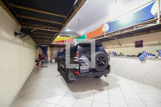 Garagem  de casa para alugar com 4 quartos, 520m² em Tatuapé, São Paulo
