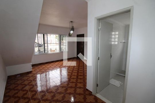Sala de casa para alugar com 2 quartos, 160m² em Vila Lúcia, São Paulo