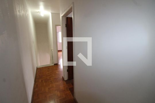 Corredor de casa para alugar com 2 quartos, 160m² em Vila Lúcia, São Paulo