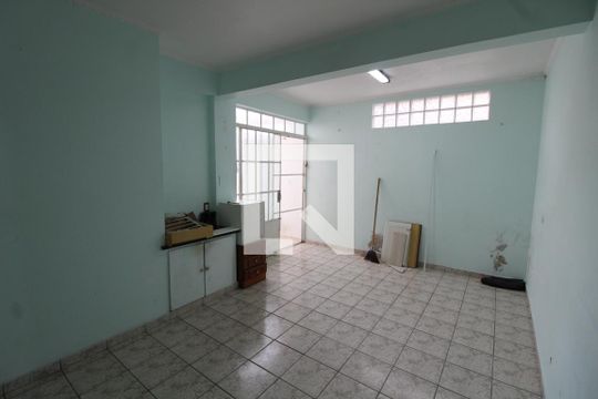 Área de Serviço de casa para alugar com 2 quartos, 160m² em Vila Lúcia, São Paulo