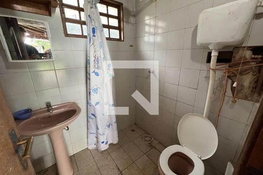 Banheiro de Serviço de casa de condomínio para alugar com 6 quartos, 600m² em Asa Sul, Brasília