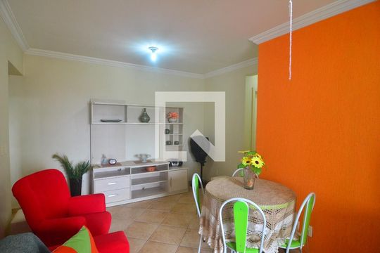 Sala de apartamento à venda com 2 quartos, 66m² em Harmonia, Canoas