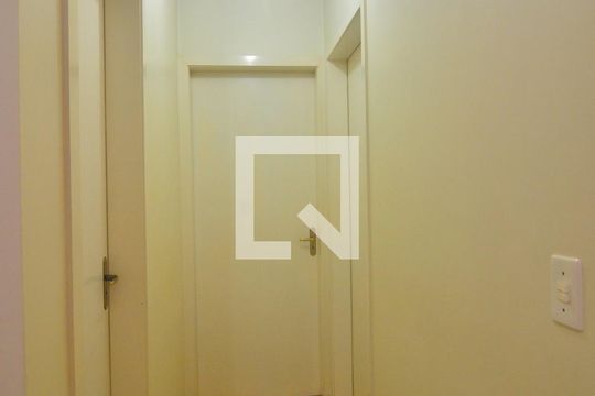 Corredor de apartamento à venda com 2 quartos, 66m² em Harmonia, Canoas