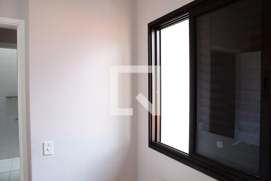 Quarto 2  de casa de condomínio para alugar com 2 quartos, 107m² em Granja Viana, Cotia