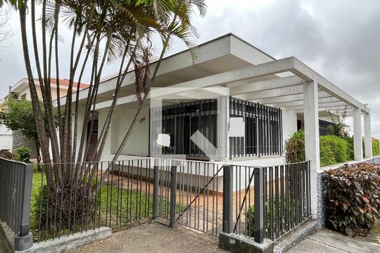 Fachada de casa à venda com 4 quartos, 360m² em Indianópolis, São Paulo