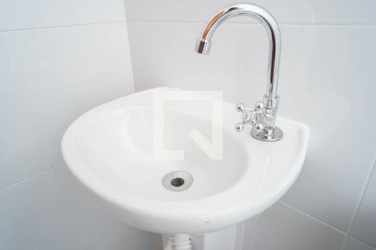 Banheiro de apartamento à venda com 2 quartos, 40m² em Vila Guilhermina, São Paulo