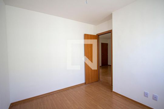 Quarto 1 de apartamento para alugar com 2 quartos, 42m² em Vila Lage, São Gonçalo