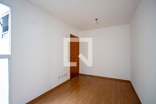 Sala de apartamento para alugar com 2 quartos, 42m² em Vila Lage, São Gonçalo
