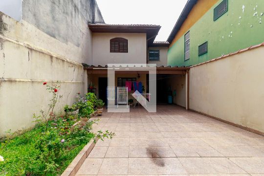 Quintal de casa à venda com 3 quartos, 200m² em Santo Amaro, São Paulo