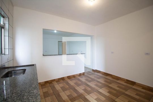 Cozinha de casa para alugar com 1 quarto, 40m² em Jardim Nazareth, São Paulo