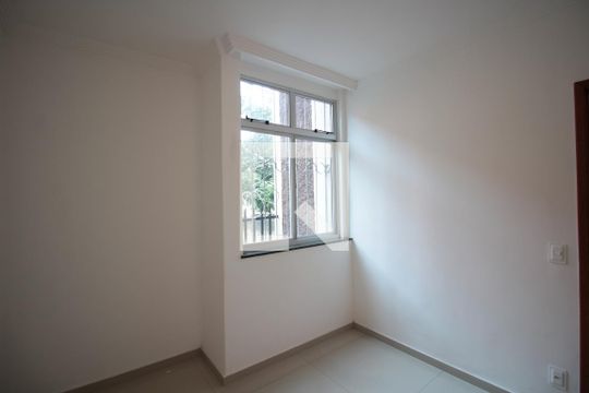 Quarto de apartamento à venda com 3 quartos, 135m² em Santa Monica, Belo Horizonte
