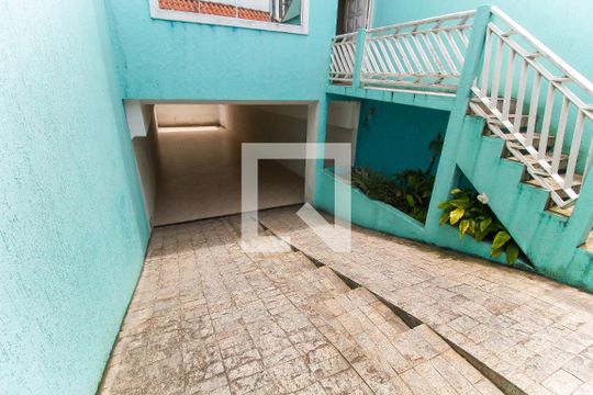 Quintal de casa para alugar com 3 quartos, 280m² em Jardim Nossa Senhora do Carmo, São Paulo
