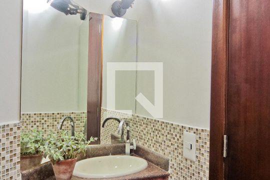 Cobertura - banheiro de apartamento para alugar com 3 quartos, 287m² em Parque Sao Domingos, São Paulo