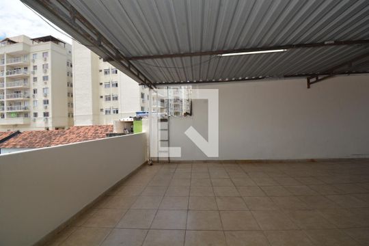 Vista do Quarto 2 de apartamento à venda com 2 quartos, 120m² em Vila Valqueire, Rio de Janeiro