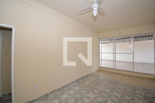 Sala de apartamento à venda com 2 quartos, 120m² em Vila Valqueire, Rio de Janeiro