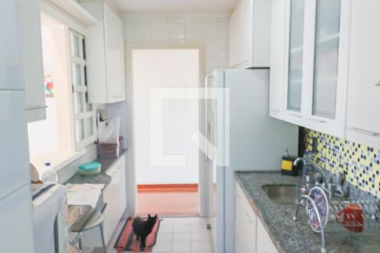 Cozinha de apartamento à venda com 3 quartos, 84m² em Jardim Peri Peri, São Paulo
