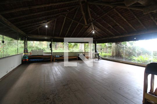 Área Externa de casa à venda com 5 quartos, 500m² em Cidade Universitária, Campinas