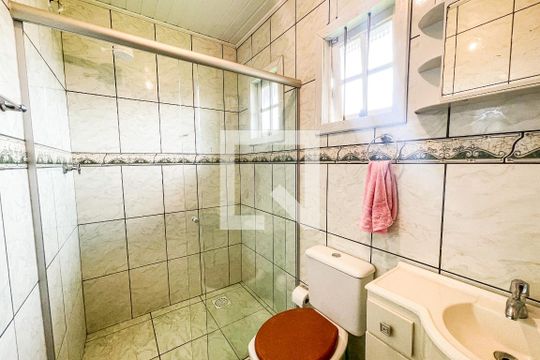 Banheiro de casa à venda com 2 quartos, 165m² em Santo Andre, São Leopoldo