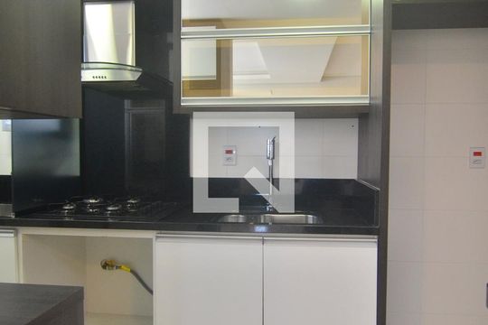 Cozinha de apartamento à venda com 3 quartos, 120m² em Marechal Rondon, Canoas