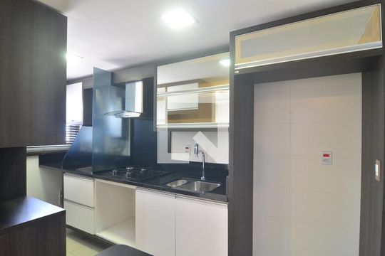 Cozinha de apartamento à venda com 3 quartos, 120m² em Marechal Rondon, Canoas