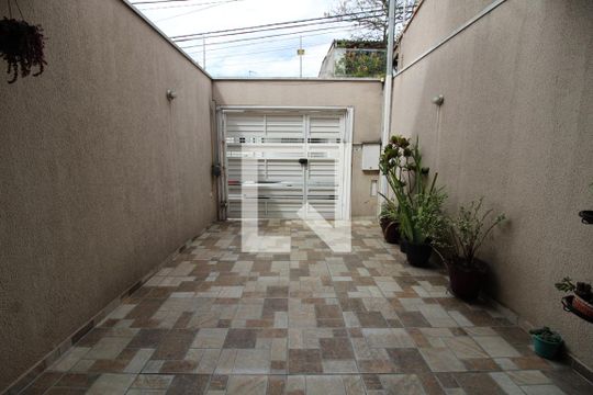 Garagem de casa à venda com 2 quartos, 94m² em Vila Antonieta, São Paulo