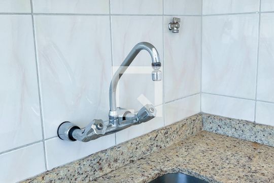 Cozinha de apartamento à venda com 2 quartos, 55m² em Vila Olímpia, São Paulo
