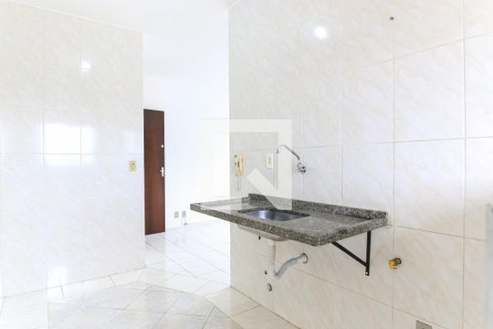 Cozinha de apartamento para alugar com 1 quarto, 50m² em Jardim das Industrias, São José dos Campos