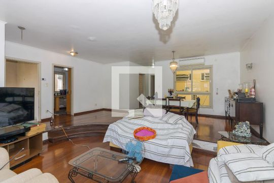 Sala de casa à venda com 3 quartos, 215m² em Sarandi, Porto Alegre