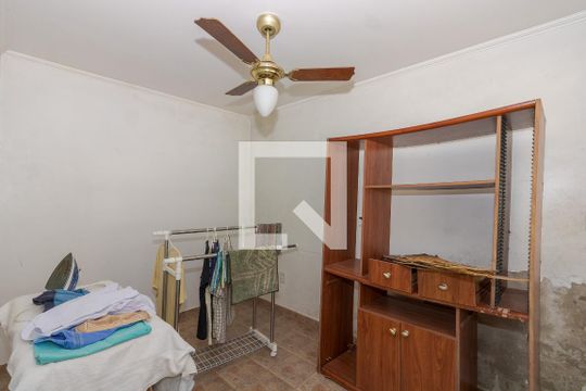 Quarto de Serviço de casa à venda com 3 quartos, 215m² em Sarandi, Porto Alegre