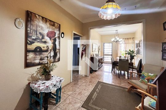 Sala Dois Ambientes de casa à venda com 5 quartos, 200m² em Vila Joao Pessoa, Porto Alegre