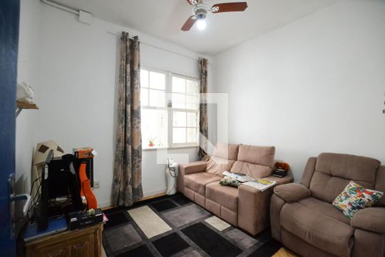 Quarto 1 de casa à venda com 5 quartos, 200m² em Vila Joao Pessoa, Porto Alegre