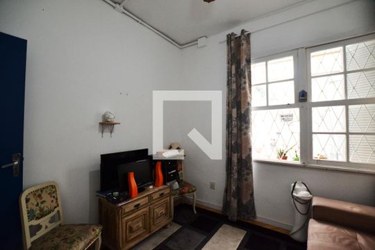 Quarto 1 de casa à venda com 5 quartos, 200m² em Vila Joao Pessoa, Porto Alegre